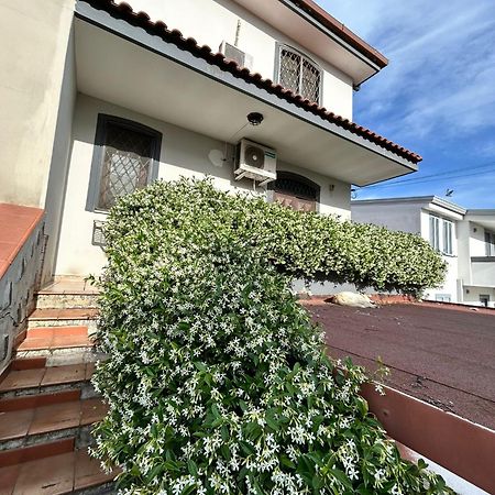 La Casa Sul Lago Di Napoli Lago Patria Luaran gambar